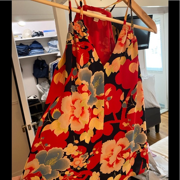 Blouse Tank - Picture 1 of 1